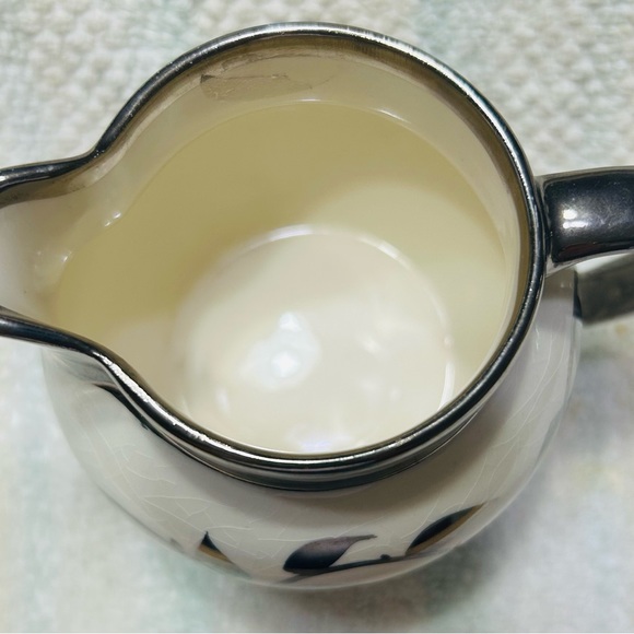 Myott Staffordshire Old Silver Lustre 1505F small cream pitcher. - Picture 4 of 4